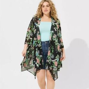 Torrid Floral Chiffon Hanky Hem Kimono SIze 2X